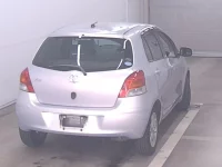 Toyota VITZ лот № 4067 оценка 3.5  с аукциона в Японии 3