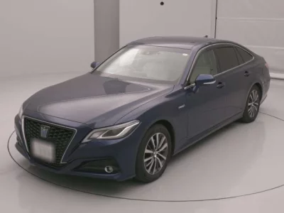 Toyota CROWN  с аукциона в Японии