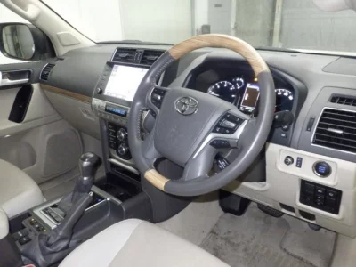 Toyota LAND CRUISER PRADO  с аукциона в Японии