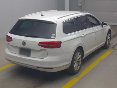 Volkswagen PASSAT VARIANT