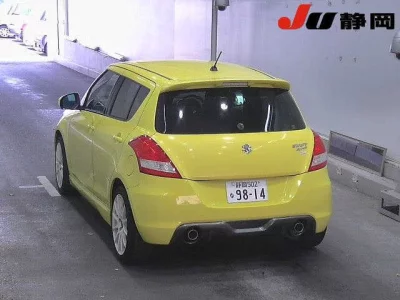 Suzuki SWIFT  с аукциона в Японии