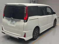 Toyota NOAH лот № 9003 оценка RA  с аукциона в Японии 1