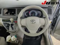 Toyota ISIS лот № 4019 оценка 3.5  с аукциона в Японии 3