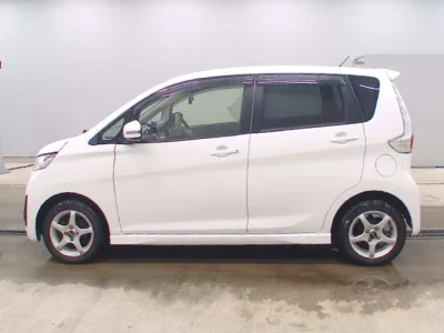 Mitsubishi EK CUSTOM