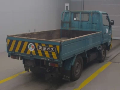 Toyota DYNA  с аукциона в Японии