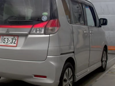 Mitsubishi DELICA D2