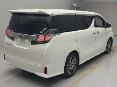 Toyota VELLFIRE  с аукциона в Японии