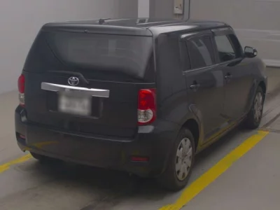 Toyota COROLLA RUMION