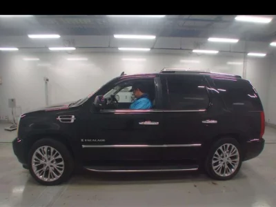 GM CADILLAC ESCALADE  с аукциона в Японии