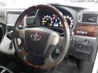 Toyota VELLFIRE лот № 30347 оценка R  с аукциона в Японии 6