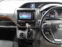 Toyota NOAH лот № 30348 оценка 3.5  с аукциона в Японии 8