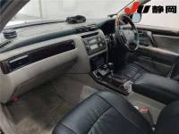 Toyota CROWN лот № 4044 оценка R  с аукциона в Японии 5