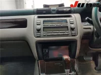 Toyota CROWN лот № 4044 оценка R  с аукциона в Японии 6