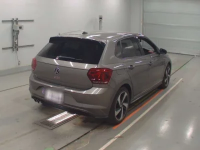 Volkswagen POLO  с аукциона в Японии