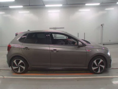 Volkswagen POLO  с аукциона в Японии