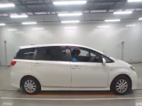 Toyota WISH лот № 30354 оценка 3.5  с аукциона в Японии 2