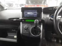 Toyota WISH лот № 30354 оценка 3.5  с аукциона в Японии 8