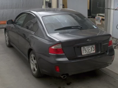 Subaru LEGACY B4