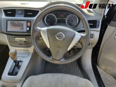Nissan SYLPHY  с аукциона в Японии