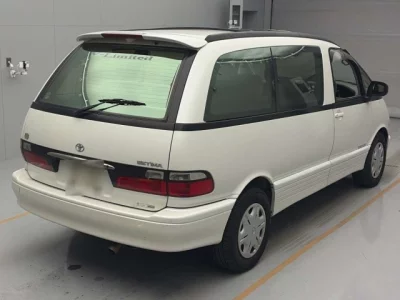 Toyota ESTIMA  с аукциона в Японии