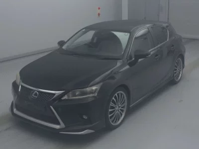 Lexus CT  с аукциона в Японии