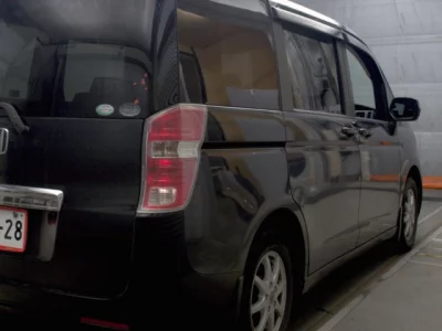 Honda STEP WAGON  с аукциона в Японии