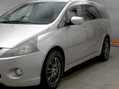 Mitsubishi GRANDIS