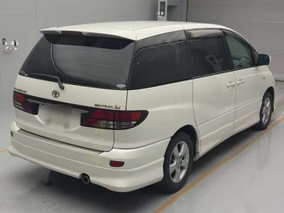 Toyota ESTIMA  с аукциона в Японии