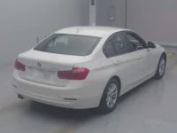 BMW 3-Series лот № 5001 оценка 4  с аукциона в Японии 1