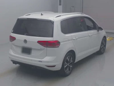 Volkswagen GOLF TOURAN