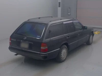 Mercedes-Benz E CLASS WAGON