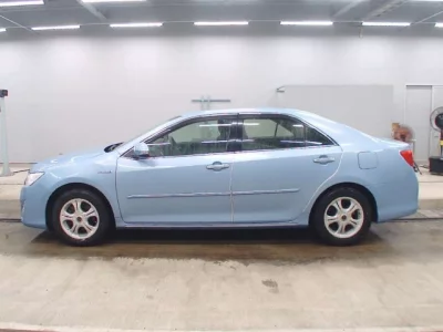 Toyota CAMRY  с аукциона в Японии