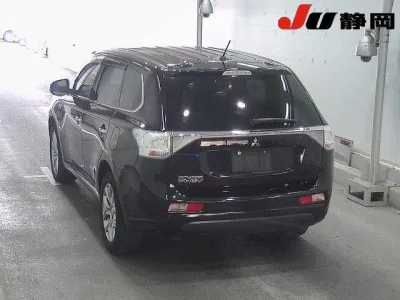 Mitsubishi OUTLANDER PHEV