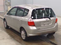 Honda FIT лот № 3232 оценка 3.5  с аукциона в Японии 5