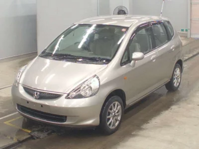 Honda FIT  с аукциона в Японии