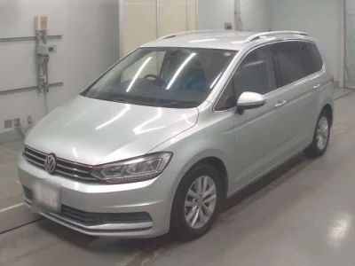 Volkswagen GOLF TOURAN