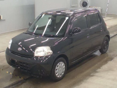 Daihatsu Esse