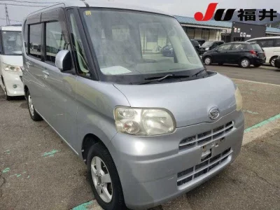 Daihatsu TANTO  с аукциона в Японии