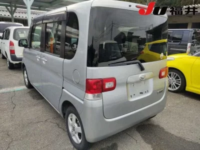 Daihatsu TANTO  с аукциона в Японии