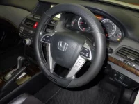 Honda INSPIRE лот № 2113 оценка 4  с аукциона в Японии 2