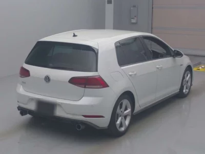 Volkswagen GOLF  с аукциона в Японии