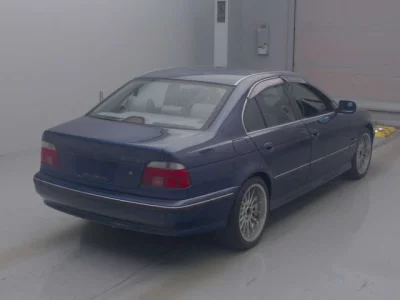 BMW 5-Series  с аукциона в Японии