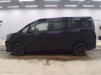 Toyota VOXY лот № 3242 оценка 3  с аукциона в Японии 3