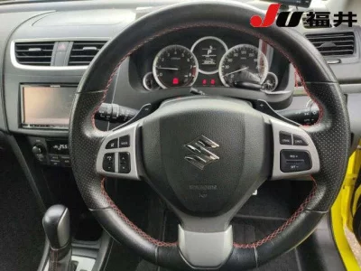 Suzuki SWIFT  с аукциона в Японии