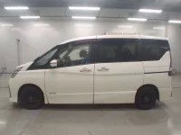 Nissan SERENA лот № 30396 оценка 4  с аукциона в Японии 3