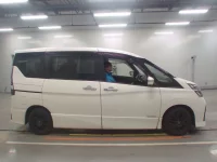 Nissan SERENA лот № 30396 оценка 4  с аукциона в Японии 2