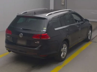 Volkswagen GOLF VARIANT