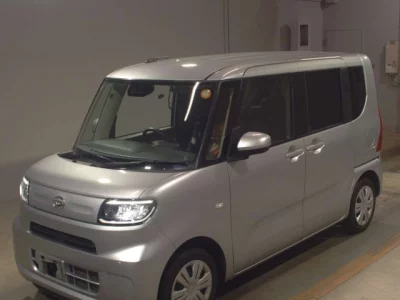 Daihatsu TANTO  с аукциона в Японии
