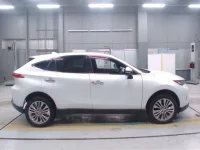 Toyota HARRIER лот № 4079 оценка 4.5  с аукциона в Японии 2