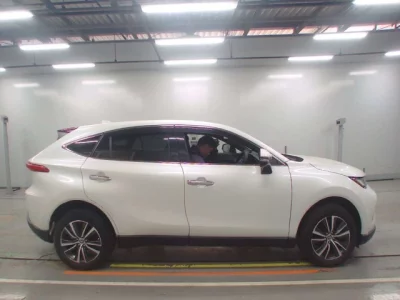 Toyota HARRIER  с аукциона в Японии